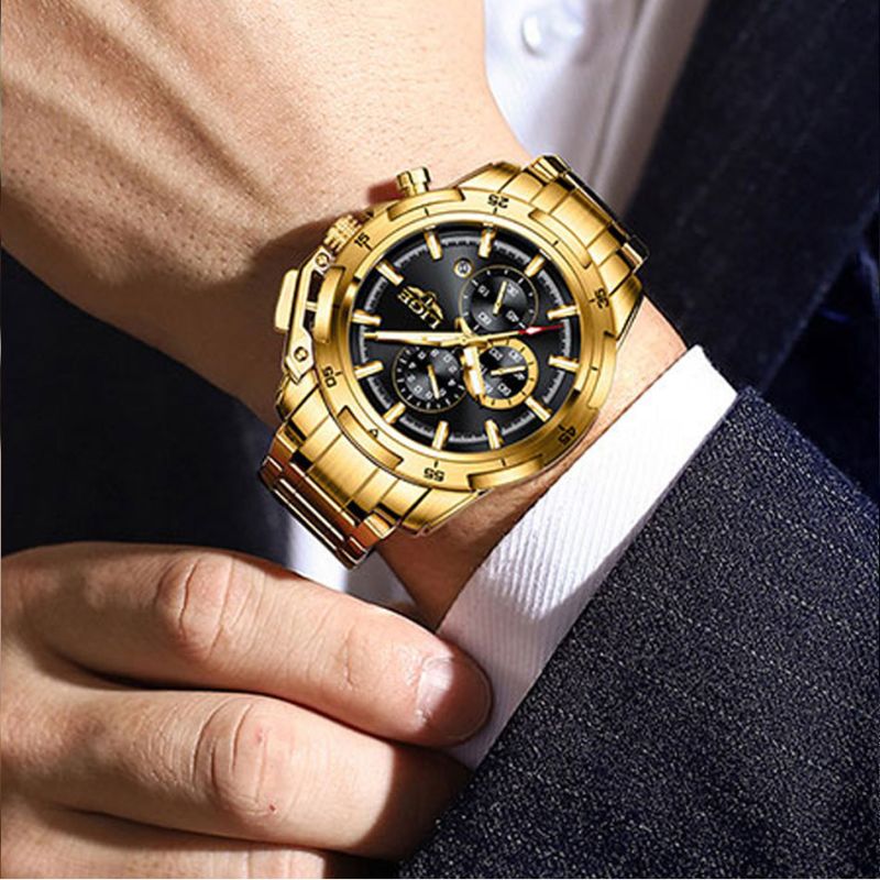 LIGE - Elegante Uhr aus Stahl Piguet
