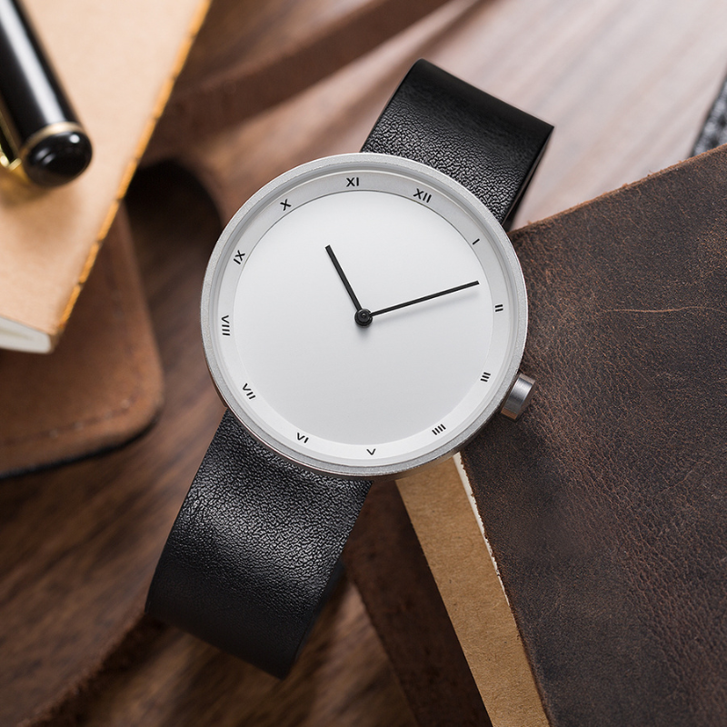 YAZOLE - Elegantes Minimalistisches Design