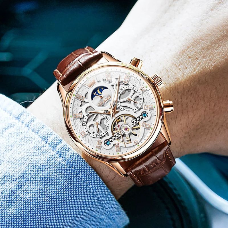 Mechanische Automatik-Uhr mit Lederarmband