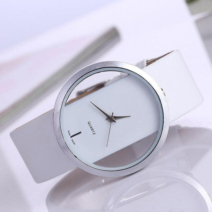 Elegante Quarz Uhr mit transparentem Zifferblatt